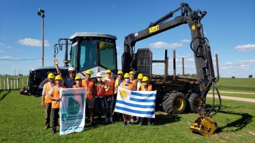 Capacitación forwarder Sarandi del YI 2022